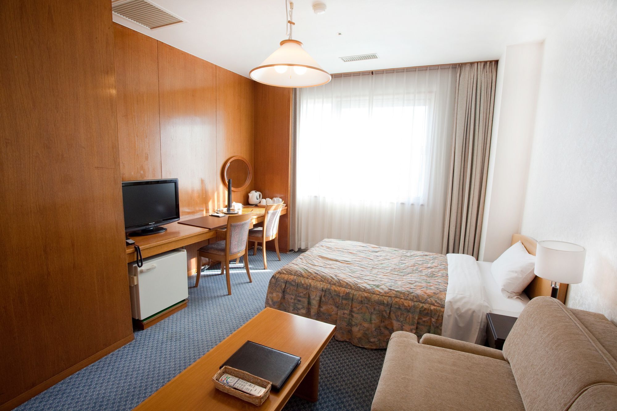 โฮเต็ล เมลปาร์ก โอกายามะ Hotel โอคายาม่า ภายนอก รูปภาพ
